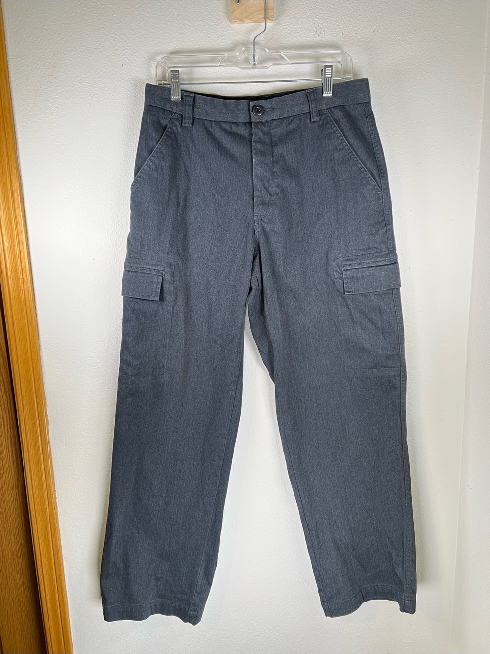 Express Men's Y2K Cargo Dress Pant in Dark Gray Size 33x32
